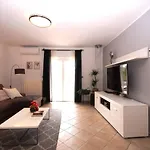 Jolanda Villa