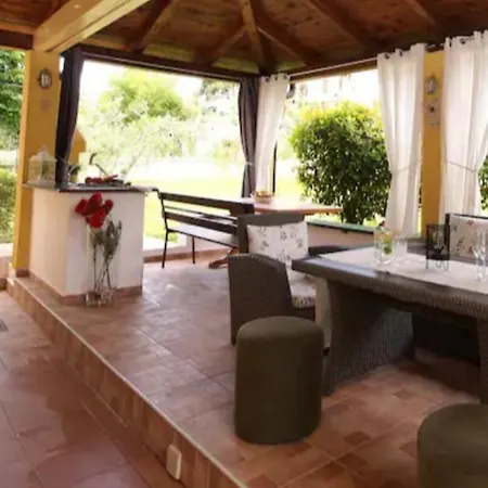 Jolanda Villa