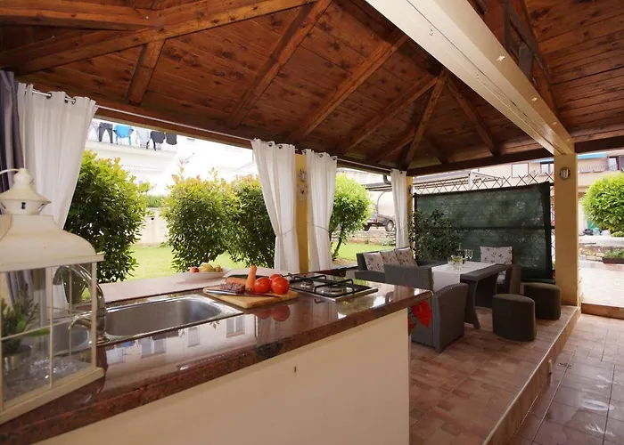 Jolanda Villa *