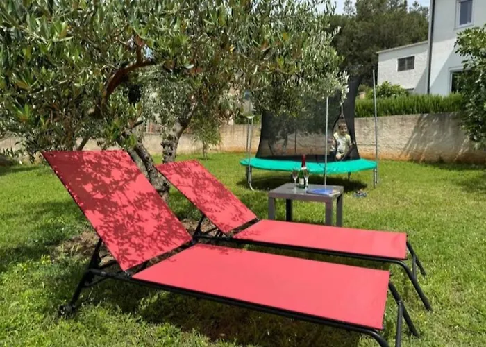 Jolanda Villa Pula