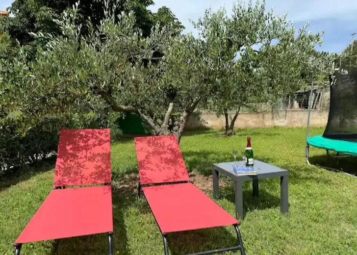 Jolanda Villa Pula